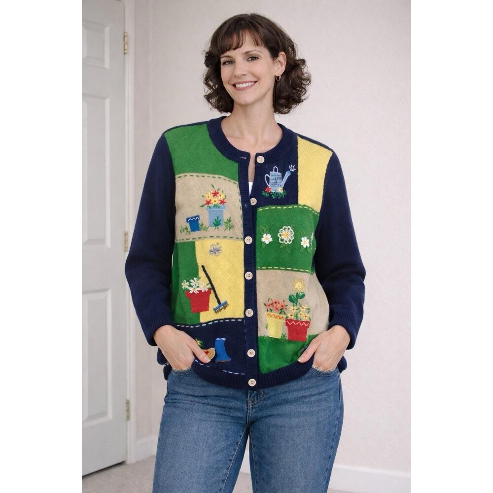 Alfred Dunner Cardigan Sweater L Patchwork Gardening Floral Embroidery Spring
